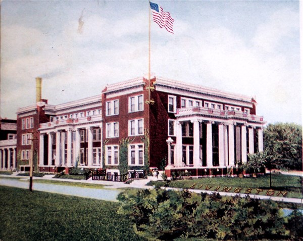 Keeley Institute & Livingston Hotel in Dwight, IL